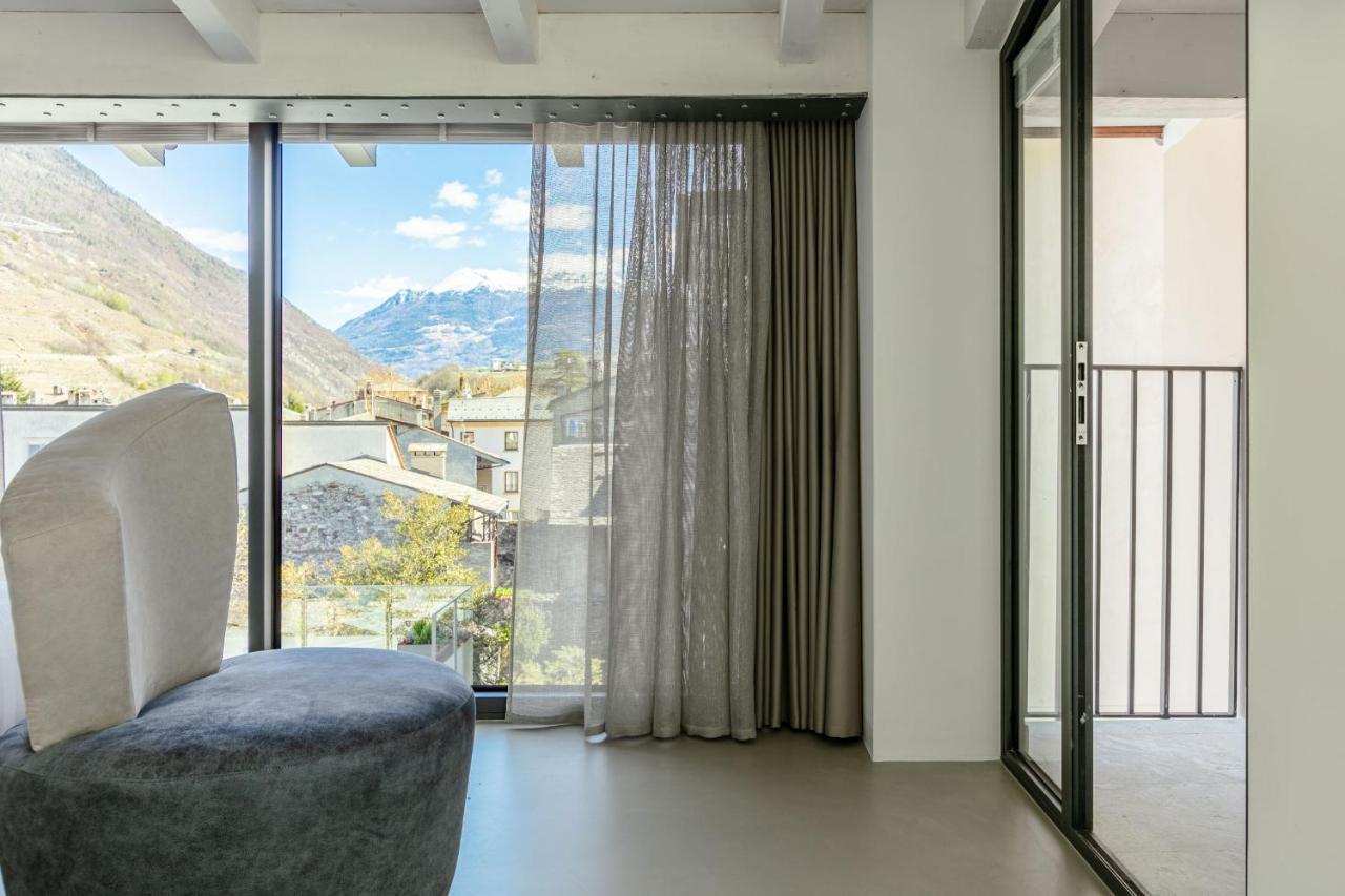 Domus Cavour Rooms&Suites Tirano Exterior foto