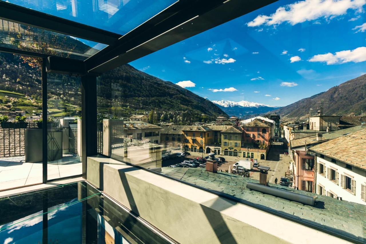 Domus Cavour Rooms&Suites Tirano Exterior foto