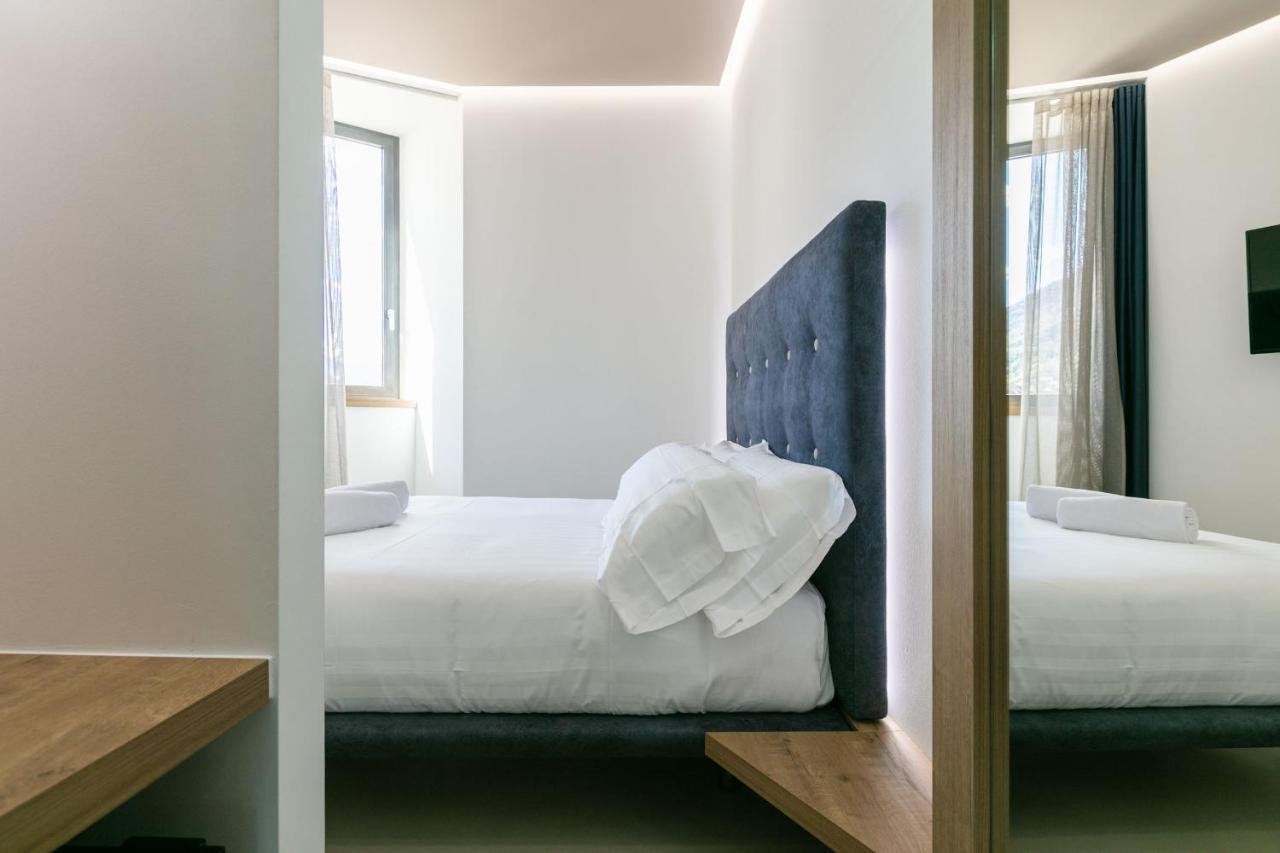 Domus Cavour Rooms&Suites Tirano Exterior foto