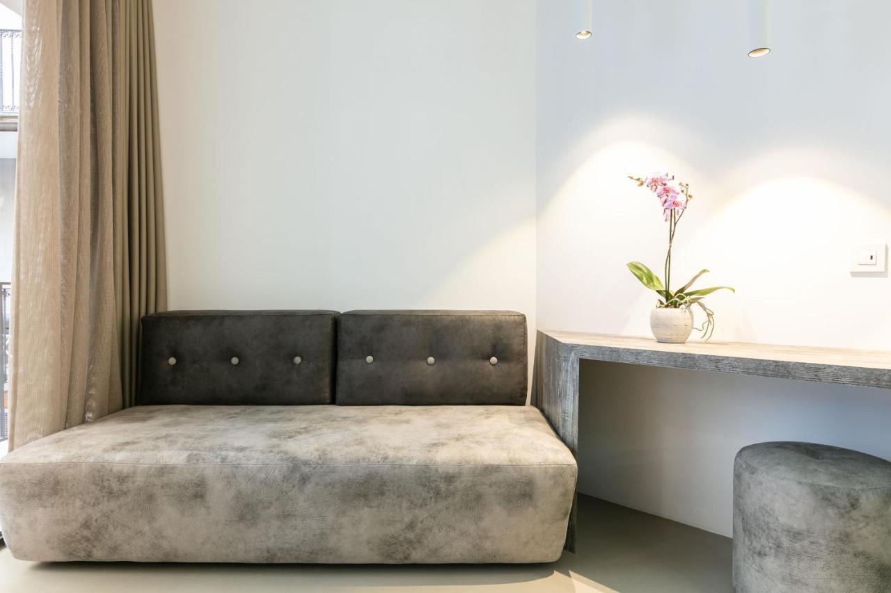 Domus Cavour Rooms&Suites Tirano Exterior foto