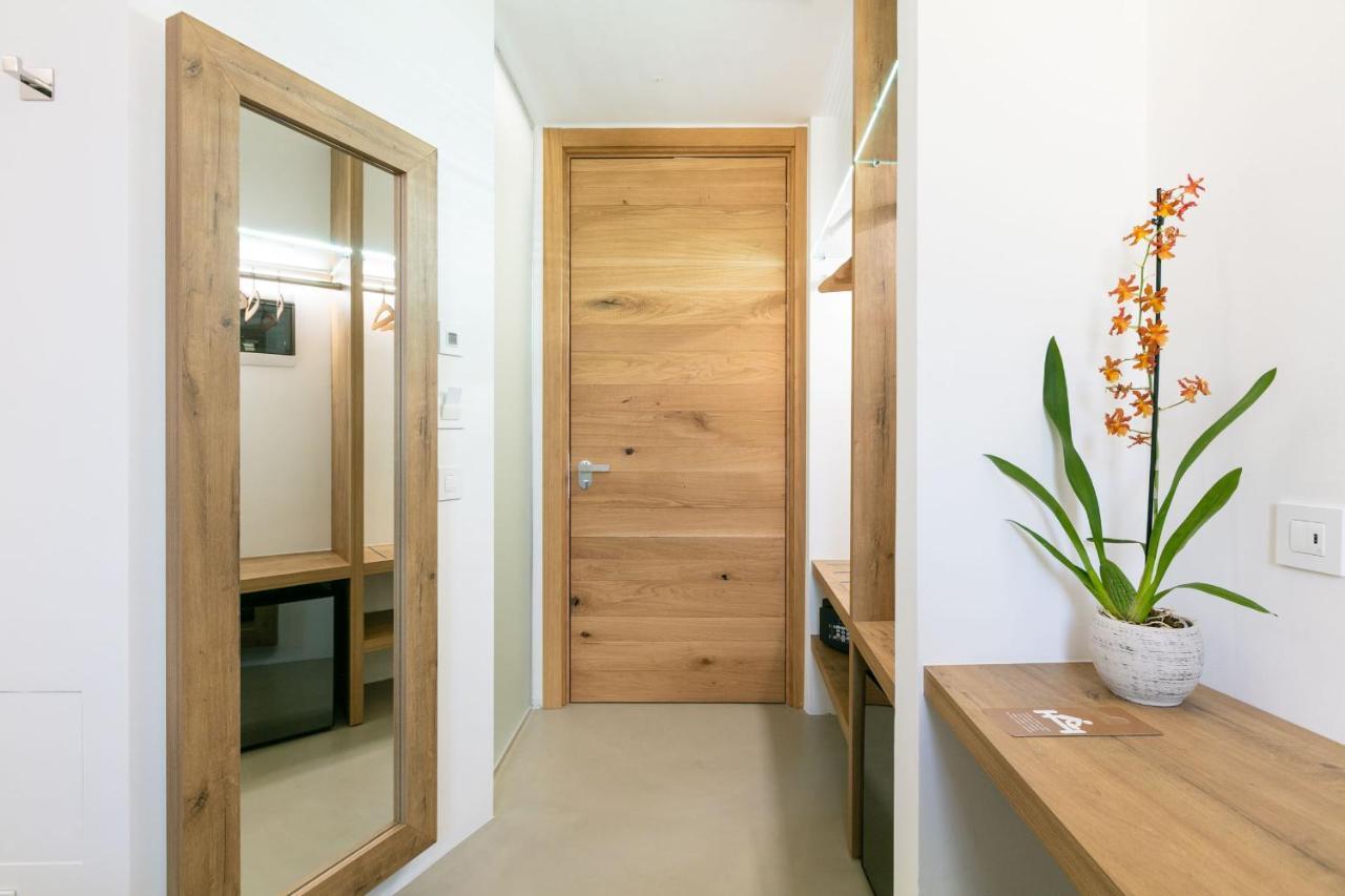 Domus Cavour Rooms&Suites Tirano Exterior foto