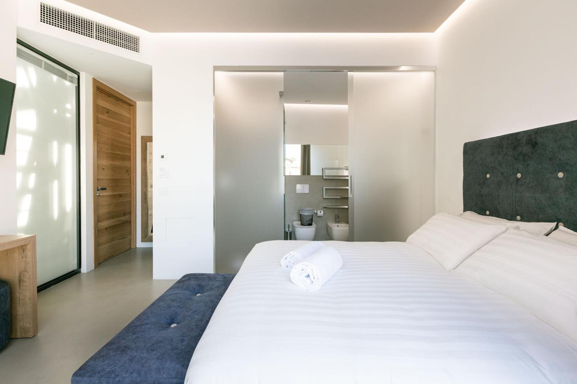 Domus Cavour Rooms&Suites Tirano Habitación foto