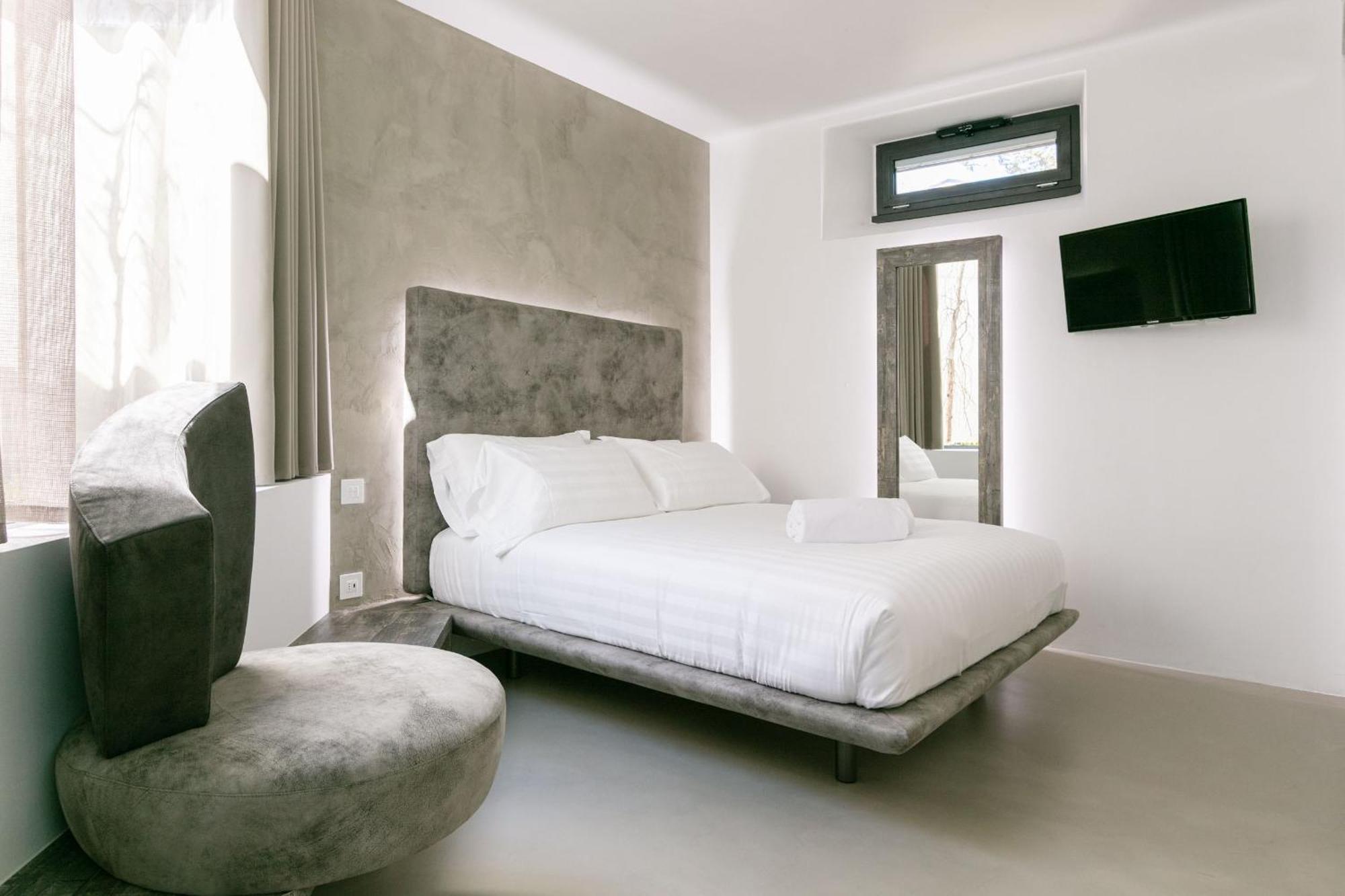 Domus Cavour Rooms&Suites Tirano Habitación foto